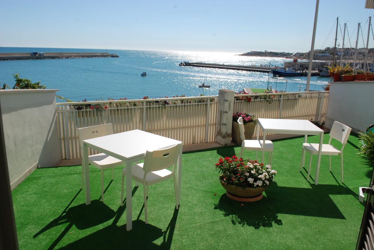B&B La Baia Sea Rooms ビシェーリエ エクステリア 写真
