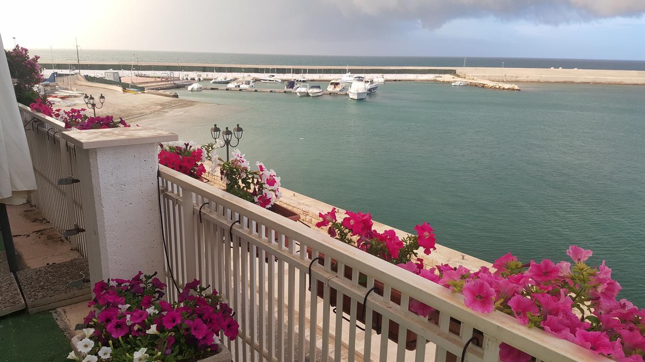 B&B La Baia Sea Rooms ビシェーリエ エクステリア 写真